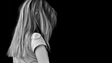 Παιδιά δίνονταν σε παιδόφιλους ανάδοχους γονείς επί 30 χρόνια - Τι ήταν το «πείραμα Κέντλερ»