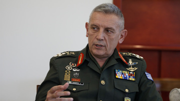 Αρχηγός ΓΕΕΘΑ: «Όποιος πατήσει τα ποδάρια του πάνω, πρώτα θα τον κάψουμε και μετά θα πάμε να δούμε ποιος ήτανε»