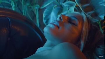 Η Ελευθερία Ελευθερίου στο πιο... καυτό βίντεο κλιπ της καριέρας της 