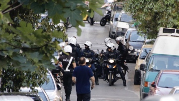 Εξάρχεια: Εκκενώθηκαν κτίρια - Τι βρήκαν οι αστυνομικοί 