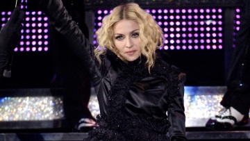 Το Instagram «έριξε μαύρο» σε ψευδή ανάρτηση της Μαντόνα για τον κορωνοϊό