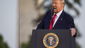 Ο Ντόναλντ Τραμπ θύμα κακοποίησης στα χέρια του πατέρα του, αποκαλύπτει νέο βιβλίο