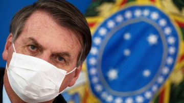 Βραζιλία: Ο Μπολσονάρου παίρνει... υδροξυχλωροκίνη ως θεραπεία για τον κορωνοϊό
