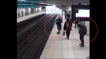 Η συμμορία των... 59: Οι πορτοφολάδες που δρούσαν στα μέσα μεταφοράς - Δείτε πώς «ξάφριζαν» τα θύματά τους