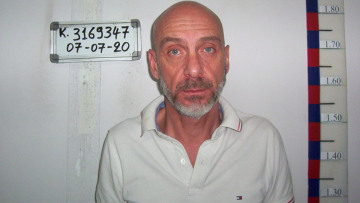 Ερέτρια: Αυτός είναι ο δάσκαλος που αποπλάνησε 14χρονη - Την είχε παρασύρει απ' όταν πήγαινε Δημοτικό