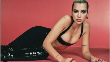 Dua Lipa: Βόλτα με μάσκα στη Νέα Υόρκη