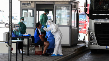 Κορωνοϊός: Αυστηρότερα τα μέτρα - Από έξι πύλες η είσοδος στη χώρα 