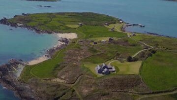 Αγόρασε ιδιωτικό νησί αξίας 6,3 εκατομμυρίων χωρίς καν να το επισκεφθεί (vid)