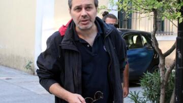 Στέφανος Χίος: Οι απειλές, ο «σχιστομάτης» δράστης και οι κάμερες ασφαλείας– Τι ψάχνουν οι αστυνομικοί 