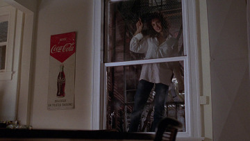 Αντζελίνα Τζολί: Για πρώτη φορά στη δημοσιότητα φωτογραφίες από την άγρια εφηβεία της