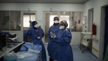 Σπάει όλα τα ρεκόρ η εξάπλωση της νόσου - 292.000 κρούσματα το 24ωρο!