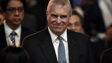 Ο Έπσταϊν «χτένιζε» τους δρόμους για να εξασφαλίζει κοκκινομάλλες στον πρίγκιπα Άντριου