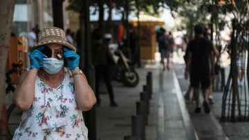 Κορωνοϊός: 509 παραβάσεις χθες για μη χρήση μάσκας 