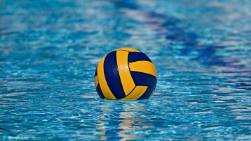 Γιατρός Εθνικής Ομάδας Πόλο στον ΘΕΜΑ 104,6: Προπονούνταν εντατικά χωρίς κανένα πρόβλημα τα κρούσματα