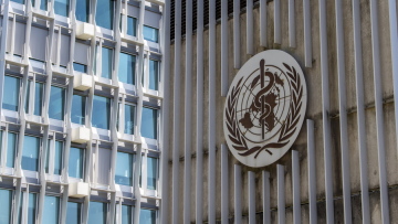 Ο ΠΟΥ στην Ουχάν: «Δείχνουν» τις νυχτερίδες ως υπαίτιες για τον κορωνοϊό