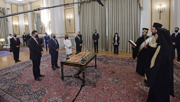 Ορκίστηκαν τα νέα μέλη του υπουργικού συμβουλίου