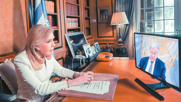 Μαριάννα Βαρδινογιάννη: «Η κρίση φέρνει και την ελπίδα»