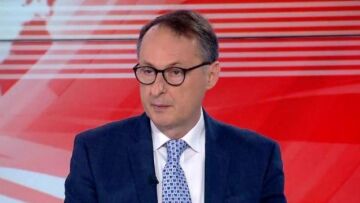 Κορωνοϊός - καθηγητής Σύψας: Τρέμουμε την επιστροφή των νέων από τις διακοπές – Δεν πάμε καλά 