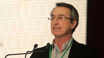 Καθηγητής Τούντας: Έχουν μολυνθεί τουλάχιστον 60.000 Έλληνες