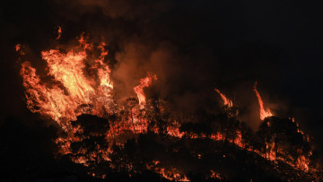 Μεγάλη φωτιά στην Κέρκυρα