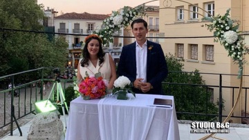 Χρηστίδης: Περιμένουν το πρώτο τους παιδί με τη σύζυγό του 