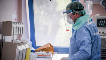 Κορωνοϊός: Στους 255 οι νεκροί στη χώρα μας - Κατέληξε και 45χρονος χωρίς υποκείμενα νοσήματα