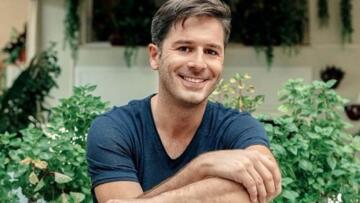 Ο Αλέξανδρος Μπουρδούμης χαιρετάει… τον πλάτανο - Δείτε βίντεο