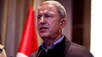 Ελληνοτουρκικά: Ο Ακάρ απειλεί στα ελληνικά μέσω Anadolu - «Συνεχίζουμε επ’ αόριστον τις έρευνες»