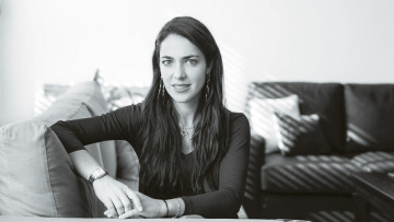 Δόμνα Μιχαηλίδου στο ΘΕΜΑ: Επιφυλακή και νέα μέτρα για τους οίκους ευγηρίας