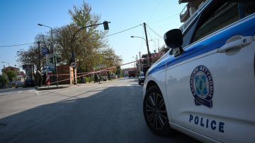 Εικοσάχρονος ειδικός φρουρός «μπούκαρε» σε σπίτι επιχειρηματία, τον εκβίασε και του άρπαξε 40.000 ευρώ 