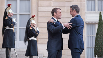 Ελληνοτουρκικά: Η συνάντηση Μητσοτάκη-Μακρόν και οι απειλές Ερντογάν για το Καστελόριζο