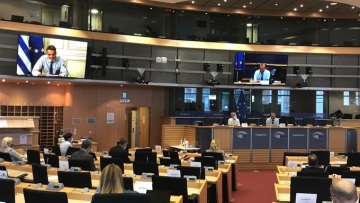 Βέμπερ μετά την ενημέρωση Μητσοτάκη: Δεν θα εκβιαστούμε από την Τουρκία