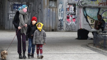 Κορωνοϊός: Τσεχία και Σλοβακία μπλοκάρουν από σήμερα την είσοδο ανεμβολίαστων σε εστίαση και δημόσιες υπηρεσίες