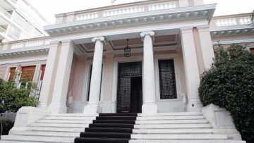 Μέγαρο Μαξίμου: Γραφικότητες Τσίπρα η κήρυξη αργίας τη Δευτέρα λόγω καύσωνα