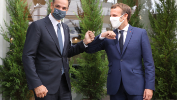 Συνάντηση Μητσοτάκη - Μακρόν στην Κορσική: Τι γράφουν τα διεθνή ΜΜΕ 
