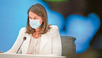 Κεραμέως: Να είμαστε προετοιμασμένοι για τυχόν κρούσματα κορωνοϊού στα σχολεία 