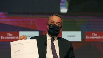 Σταϊκούρας: Η Ελλάδα έχει τις δυνατότητες να εισέλθει σε ένα βιώσιμο και αναπτυξιακό κύκλο