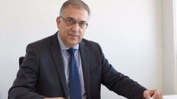 Θεοδωρικάκος: Σε κατ' οίκον αγωγή μετά από έντονη αδιαθεσία