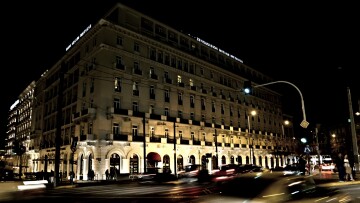 Λάμψα ΑΕ: Στα όρια του φαιδρού οι φήμες περί πώλησης της «Μεγάλης Βρεταννίας»