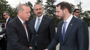  Διεθνή FinCEN Files: Στην λίστα και η τουρκική Aktif Bank του γαμπρού του Ερντογάν – Ξέπλυμα χρήματος, Wirecard και πορνό!