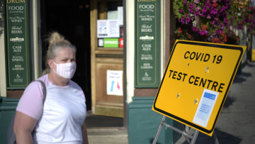 Κορωνοϊός στη Βρετανία: Αν συνεχίσουμε έτσι, τον Οκτώβριο θα έχουμε 50.000 κρούσματα την ημέρα!