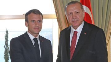 Μακρόν: Πρώτα σεβασμός, μετά διάλογος - Ερντογάν: Μην υποστηρίζεις τις μαξιμαλιστικές θέσεις της Ελλάδας