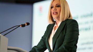 Γεννηματά: Σταματήστε να δίνετε λεφτά στα ΜΜΕ χωρίς κριτήρια