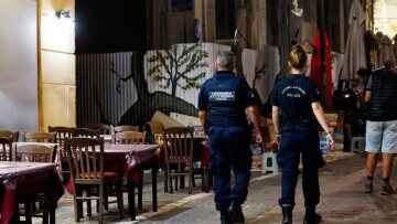 Βόλος: Τσουχτερό πρόστιμο σε ιδιοκτήτη μπαρ που σέρβιρε ποτά