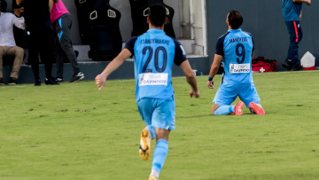 Κλάτενμπεργκ: «Δεν έπρεπε να μετρήσει το γκολ του Μανούσου!»