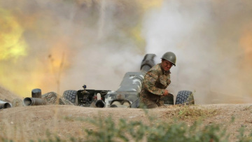 Ναγκόρνο Καραμπάχ: Μάχες για 4η μέρα, εκατοντάδες νεκροί και διπλωματικό θρίλερ 