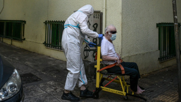 Εργαζόμενος που έχει παραιτηθεί ο «ασθενής μηδέν» του γηροκομείου στον Άγιο Παντελεήμονα