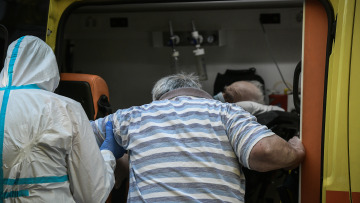 Γηροκομείο «Αττική»: Καταγγελίες για «τρύπες» στα πρωτόκολλα ασφαλείας