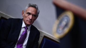 Σκοτ Άτλας: Ο γιατρός-«Ρασπούτιν» του Λευκού Οίκου που επηρεάζει τον Τραμπ ενάντια στους επιδημιολόγους