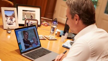 Μητσοτάκης για τον δρομέα που «κατέκτησε» τον Όλυμπο: «Μας δίνετε έμπνευση και δύναμη»